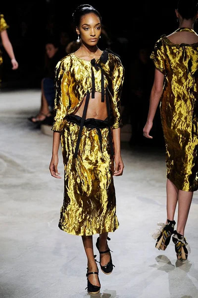 Look 36